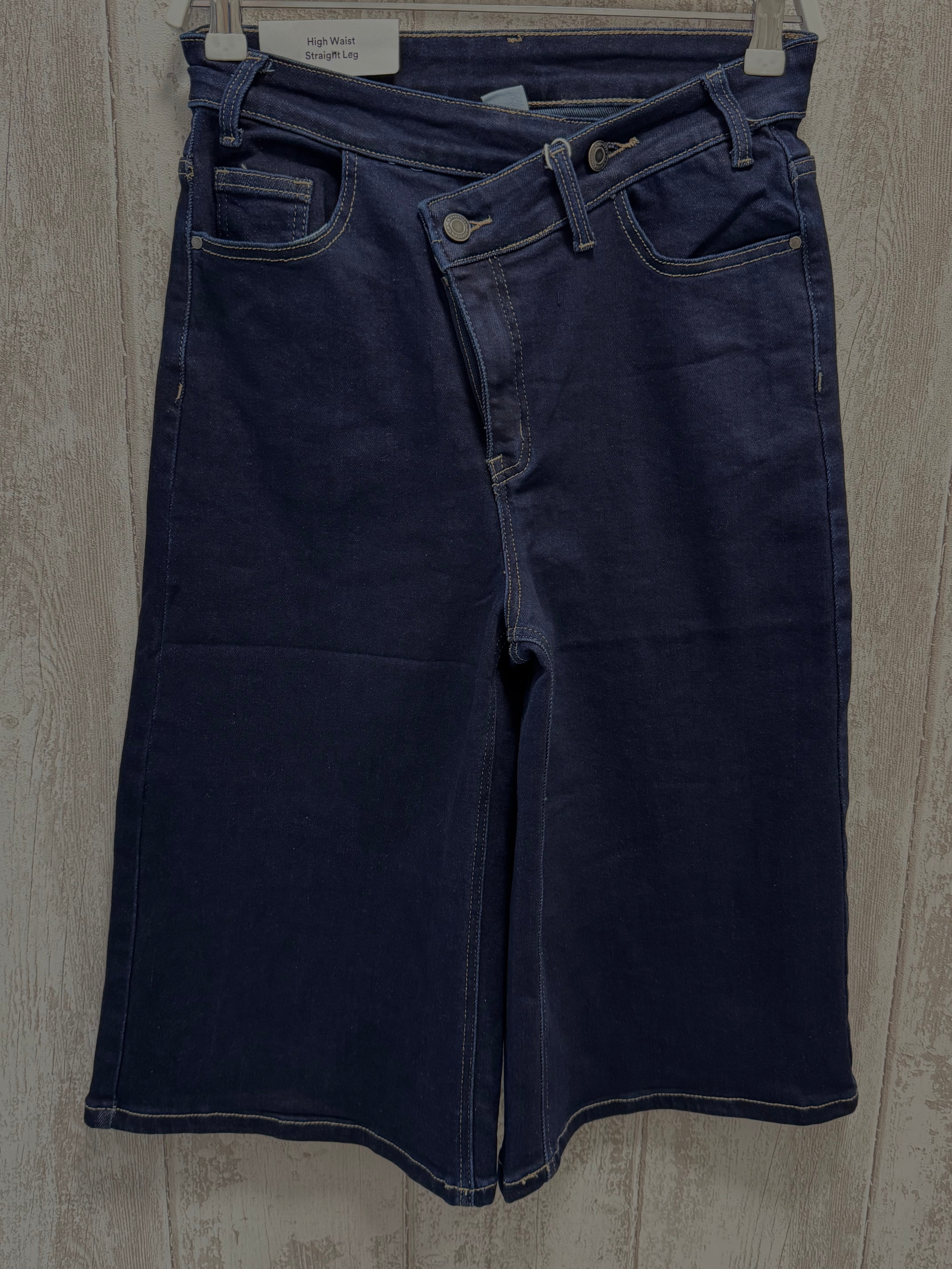 VAQUEROS CORTOS STRAIGHT LEG