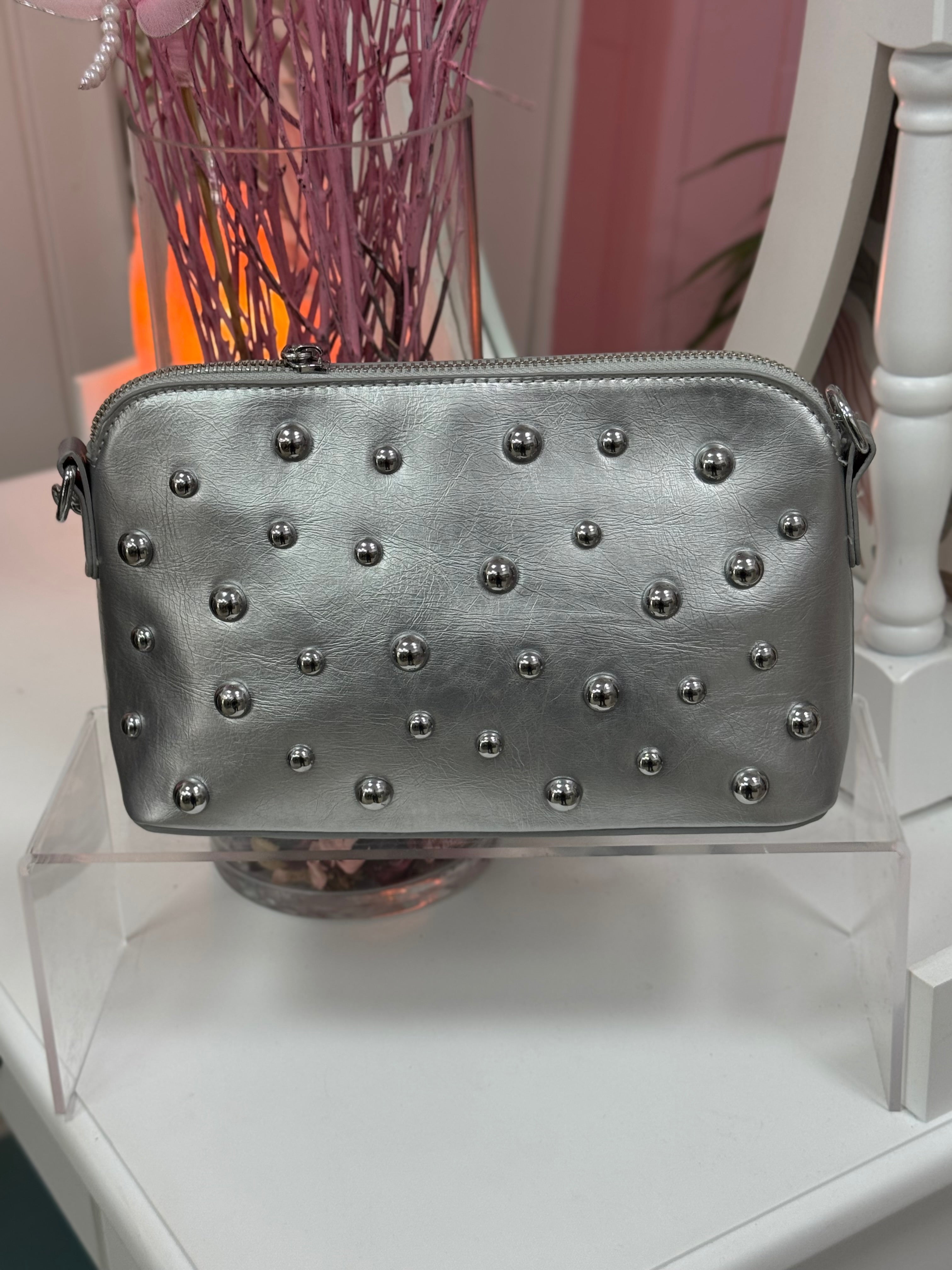 BOLSO TACHAS SEMICÍRCULOS