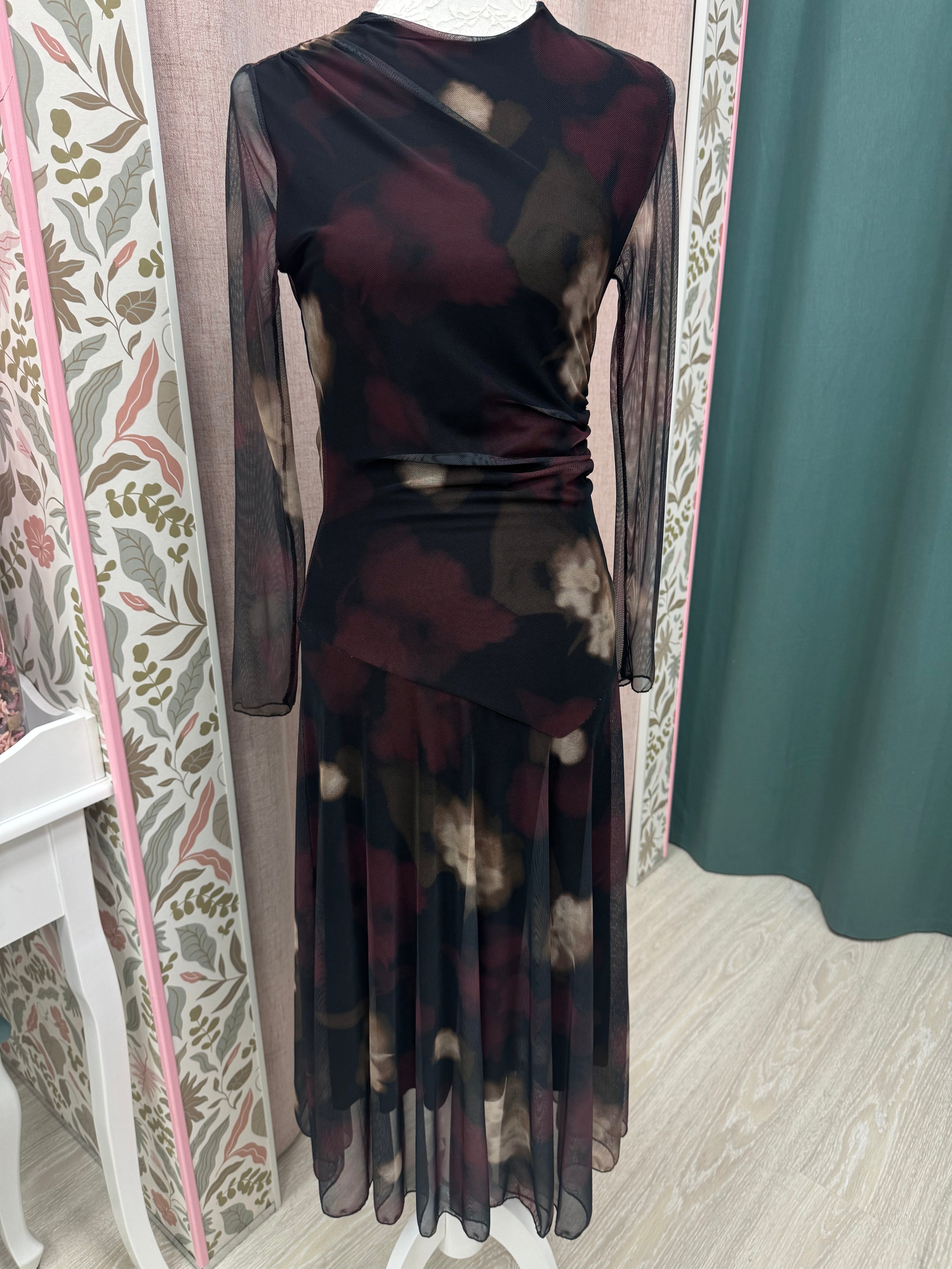 VESTIDO TUL ASIMÉTRICO