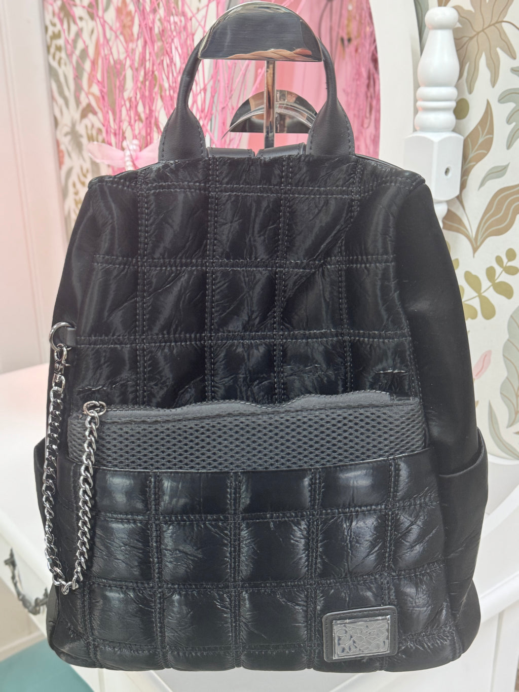 MOCHILA ACOLCHADA CON BOLSITO