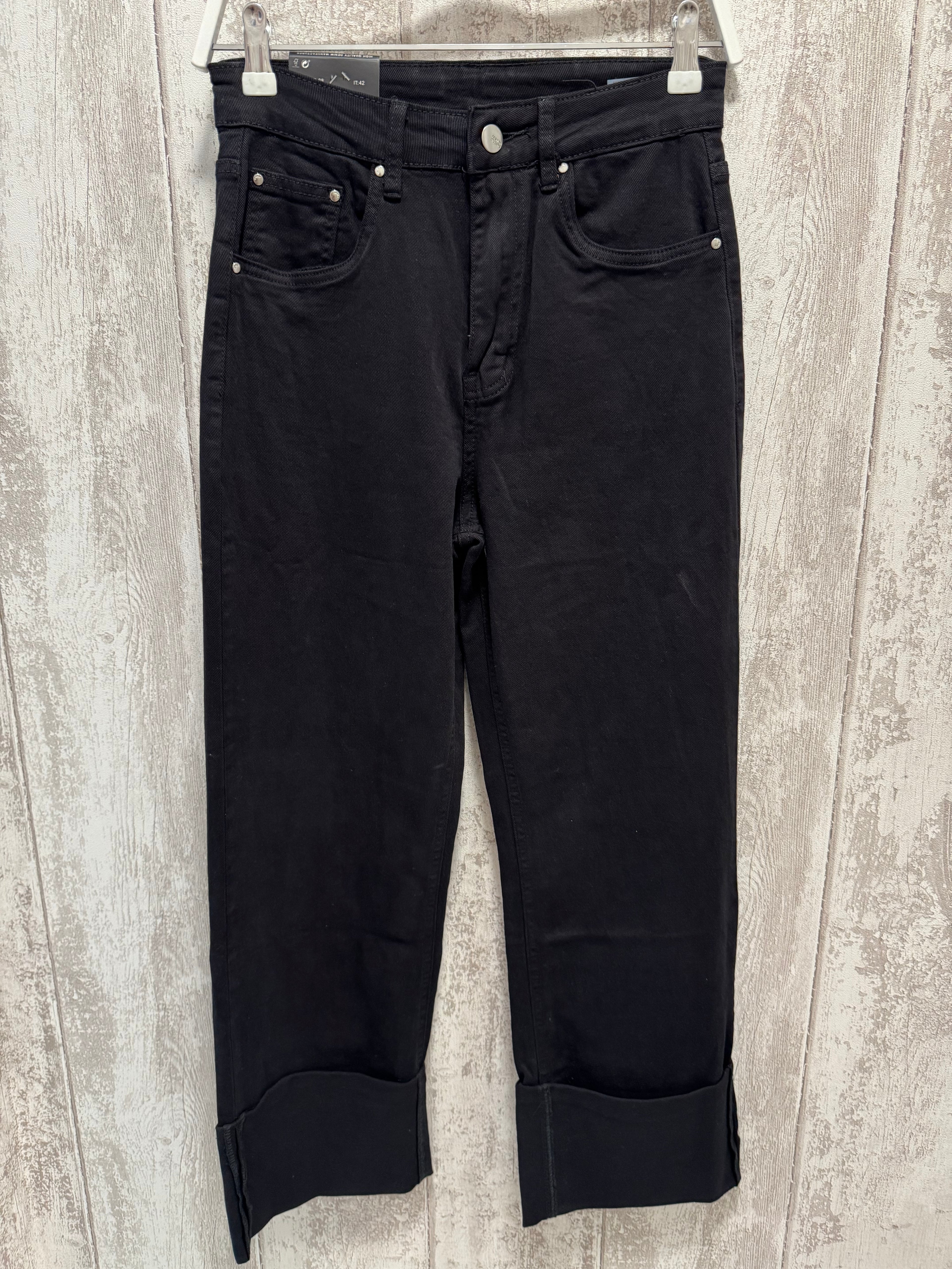 VAQUEROS NEGROS DOBLADILLO