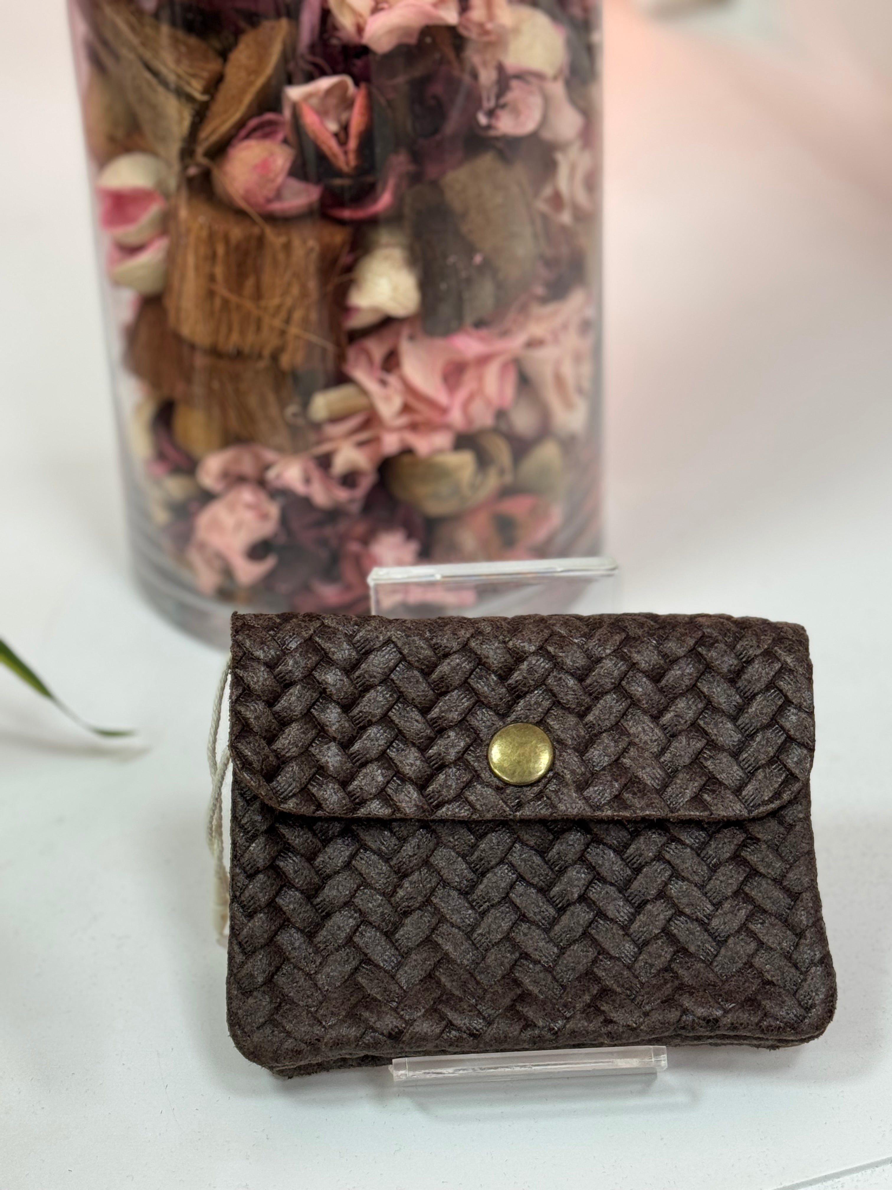 MONEDERO PIEL EFECTO TRENZADO