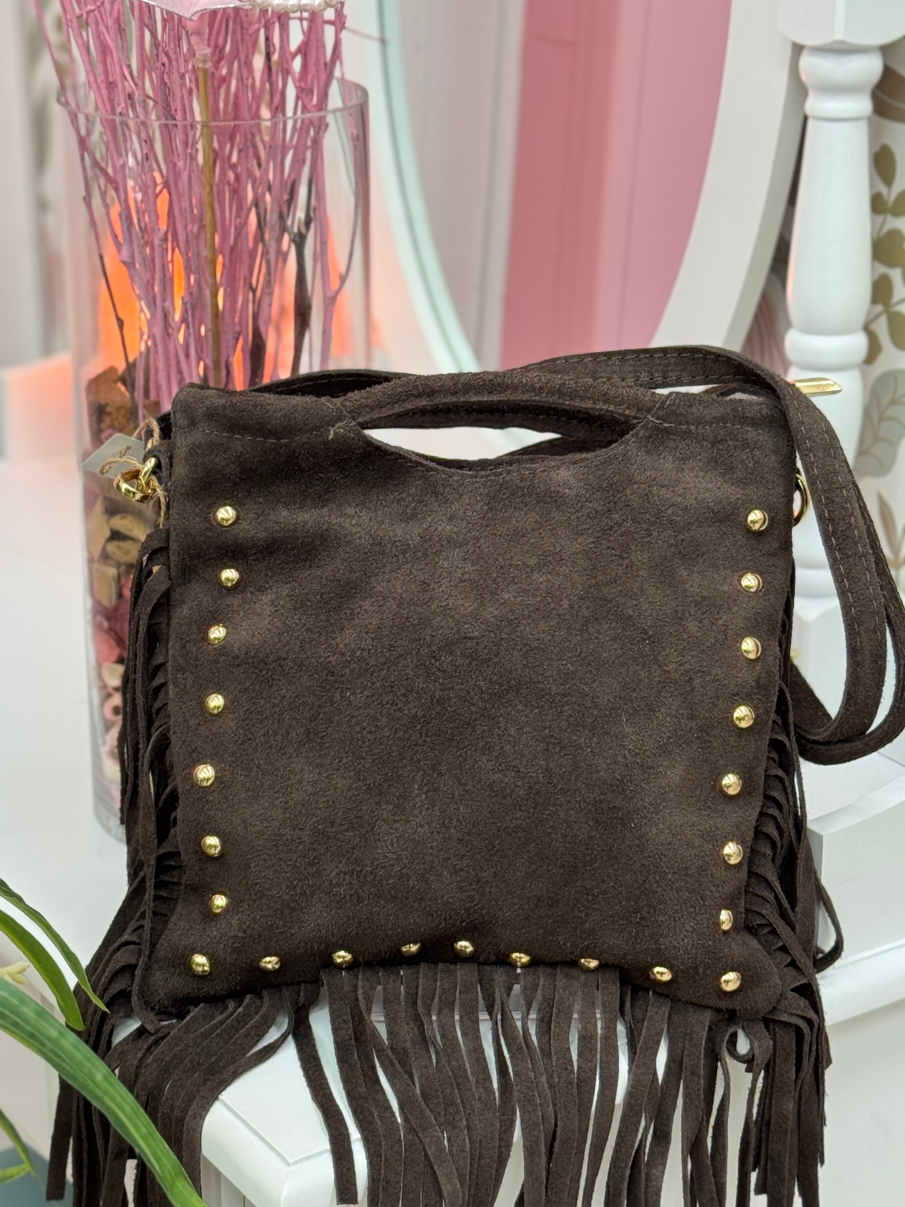 BOLSO FLECOS TACHAS PIEL VUELTA