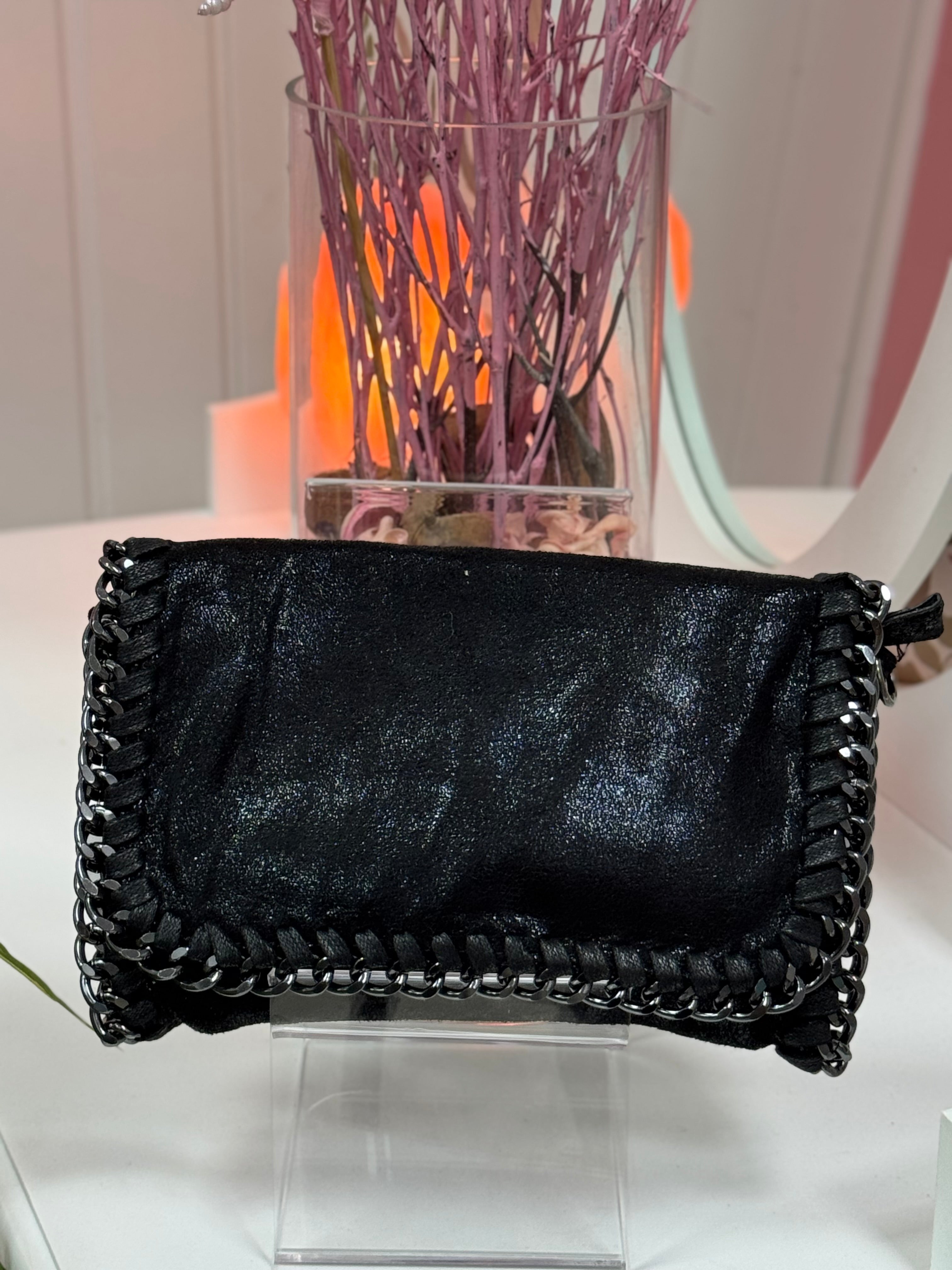 BOLSO TIPO SOBRE CADENA