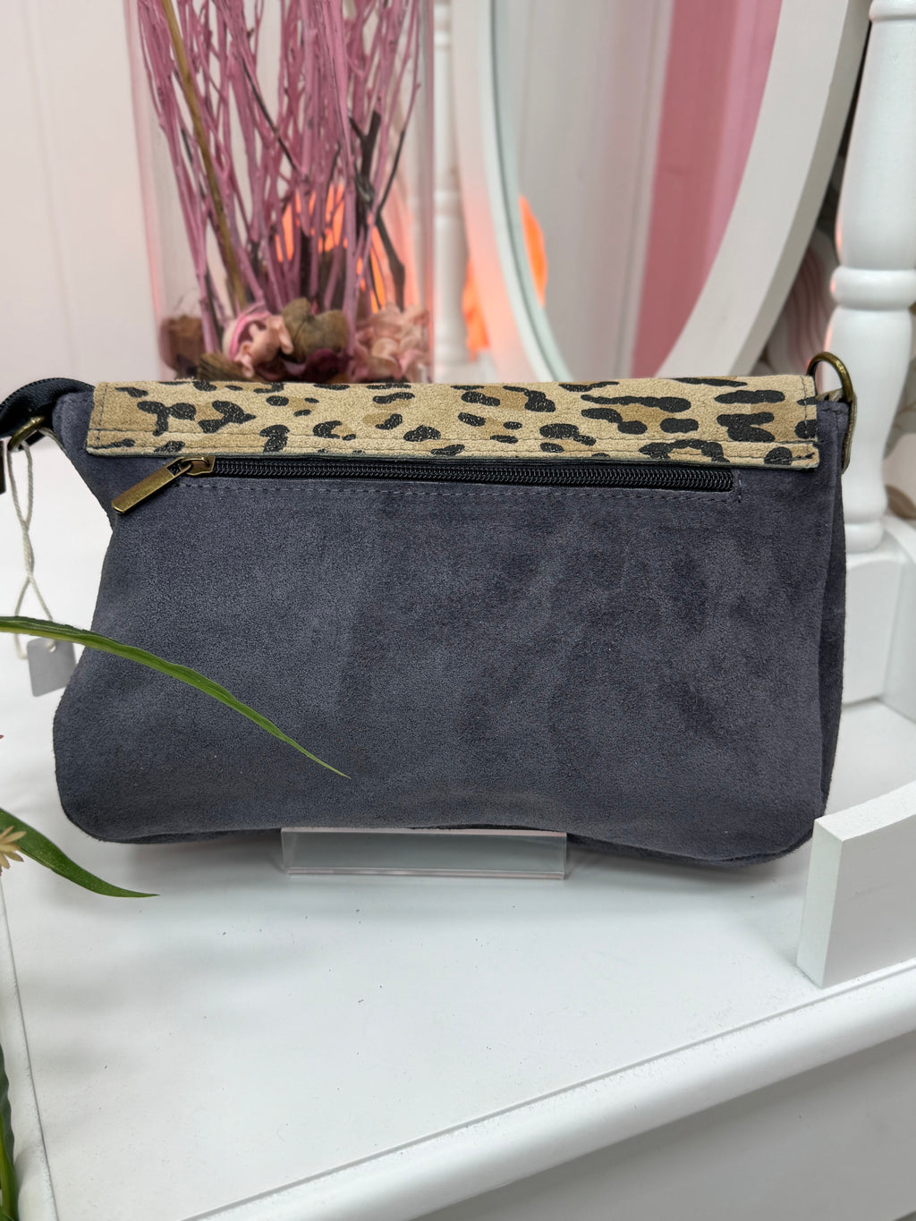 BOLSO ANIMAL PRINT CON TACHAS