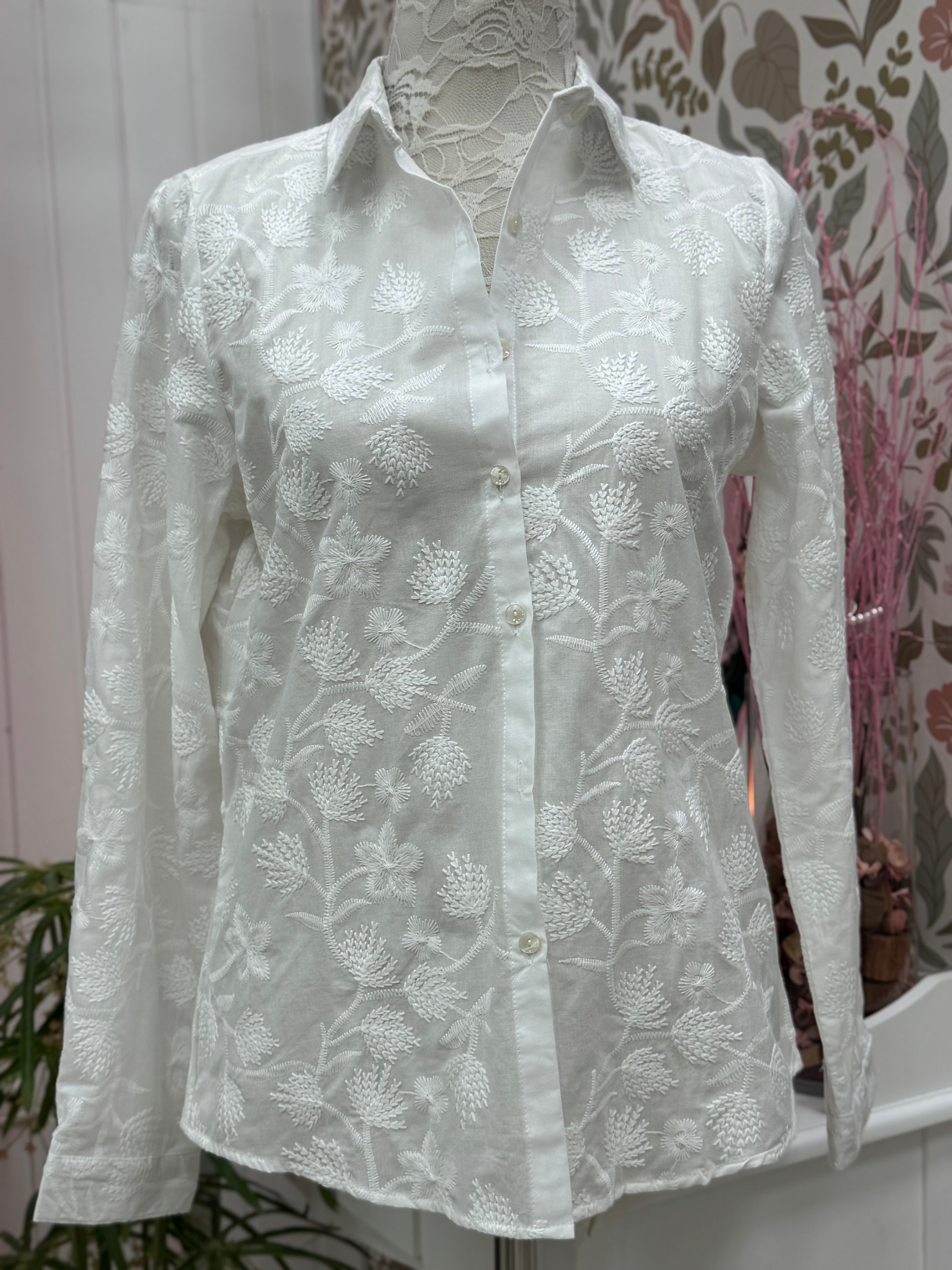 CAMISA BLANCA BORDADA
