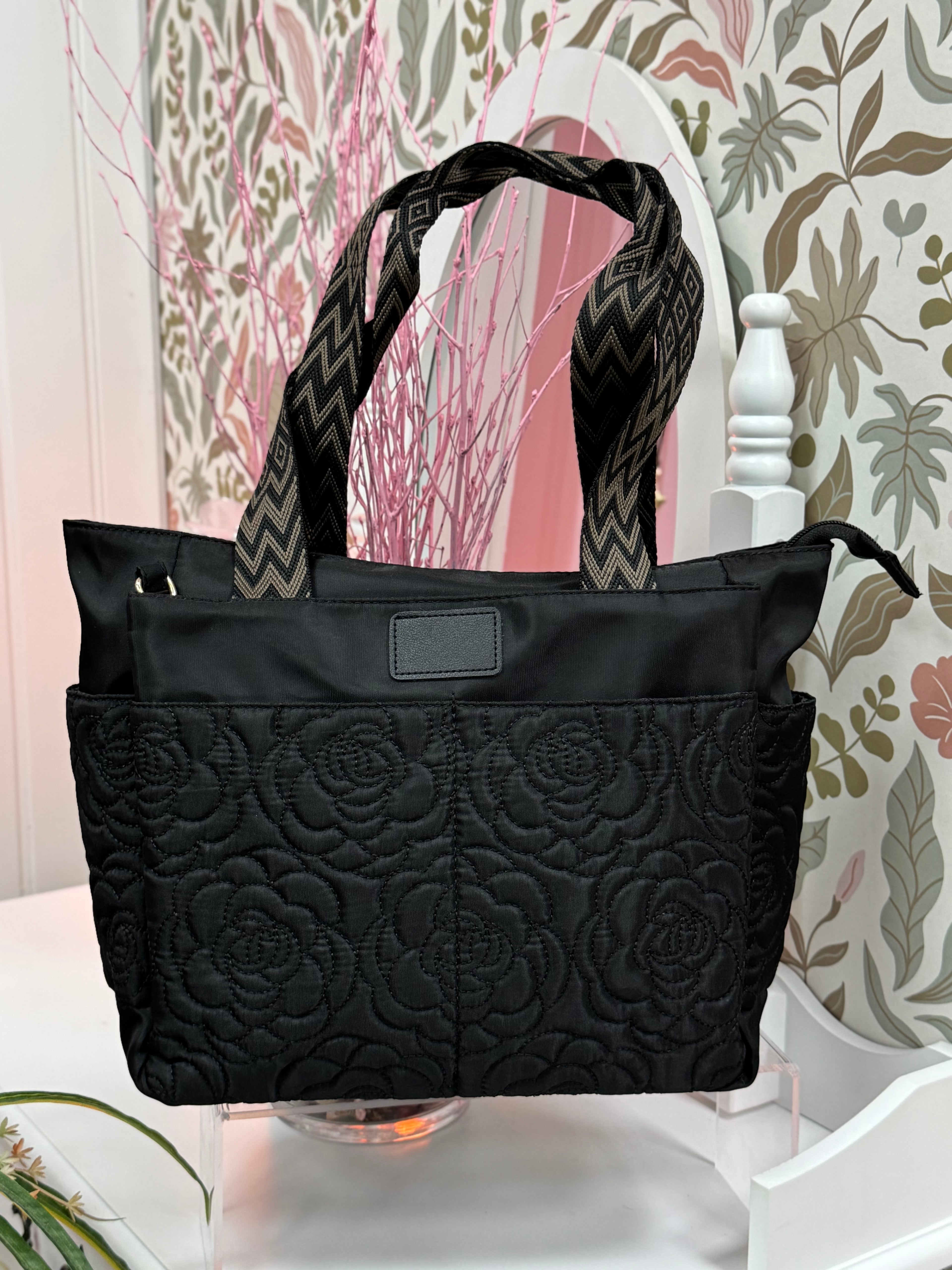 BOLSO FLORES ACOLCHADO BOLSILLOS