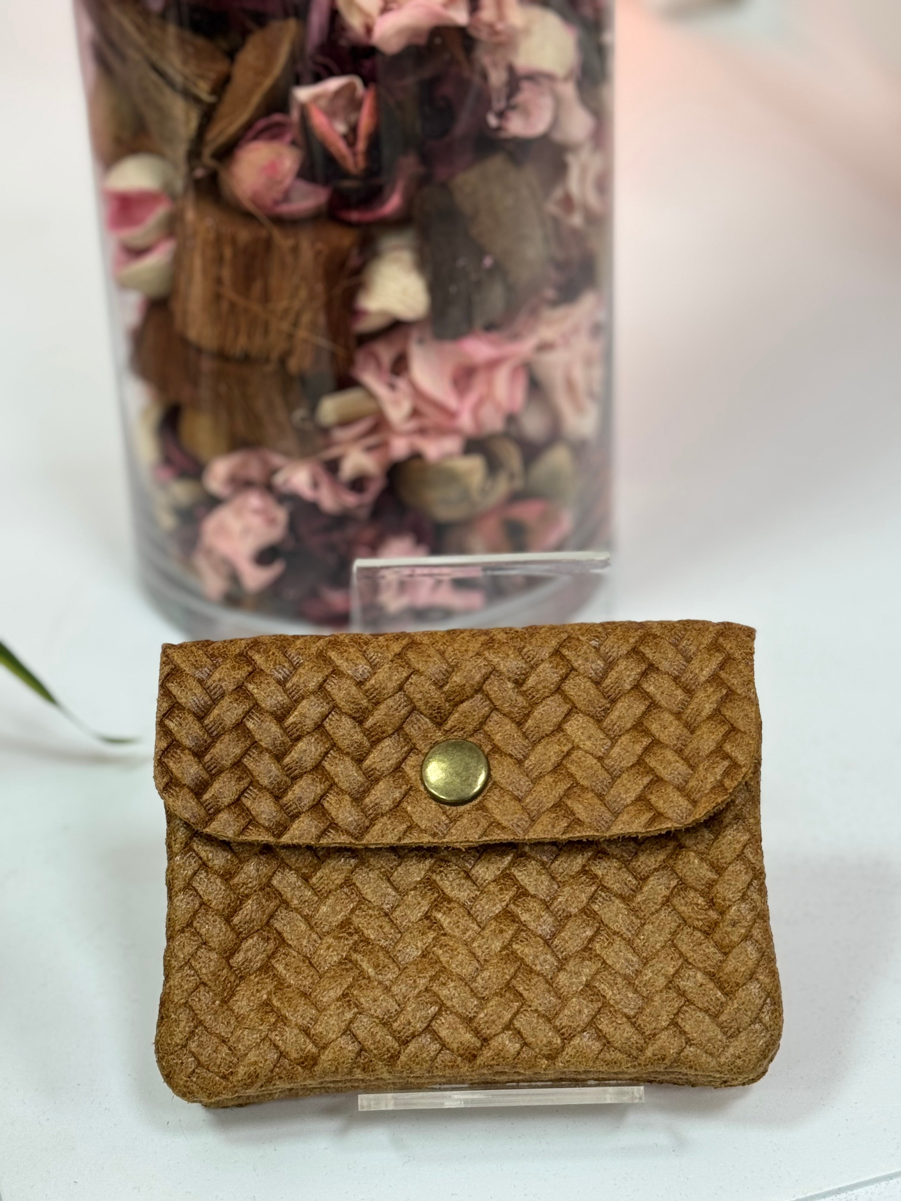 MONEDERO PIEL EFECTO TRENZADO