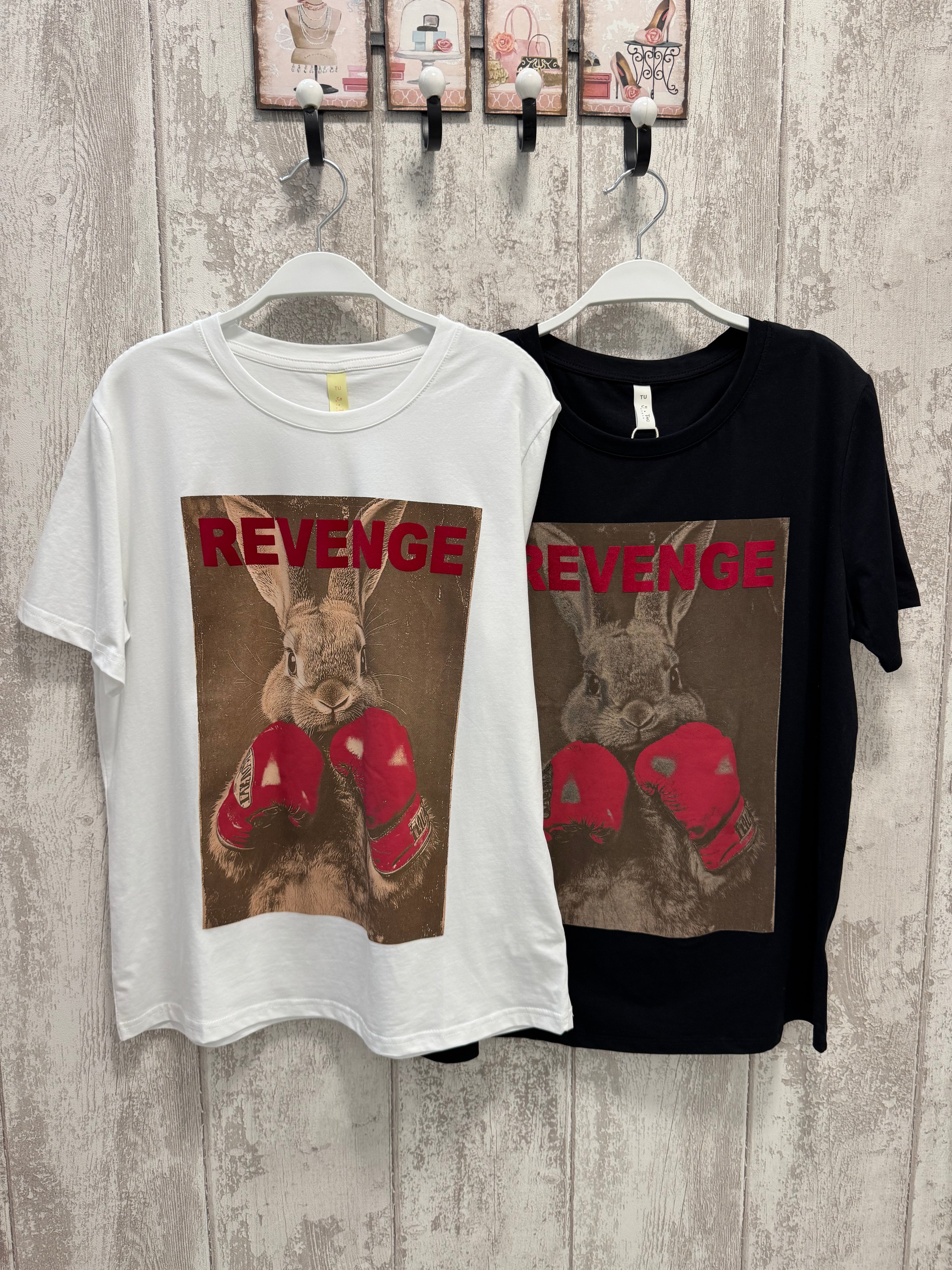 CAMISETA CONEJO REVENGE