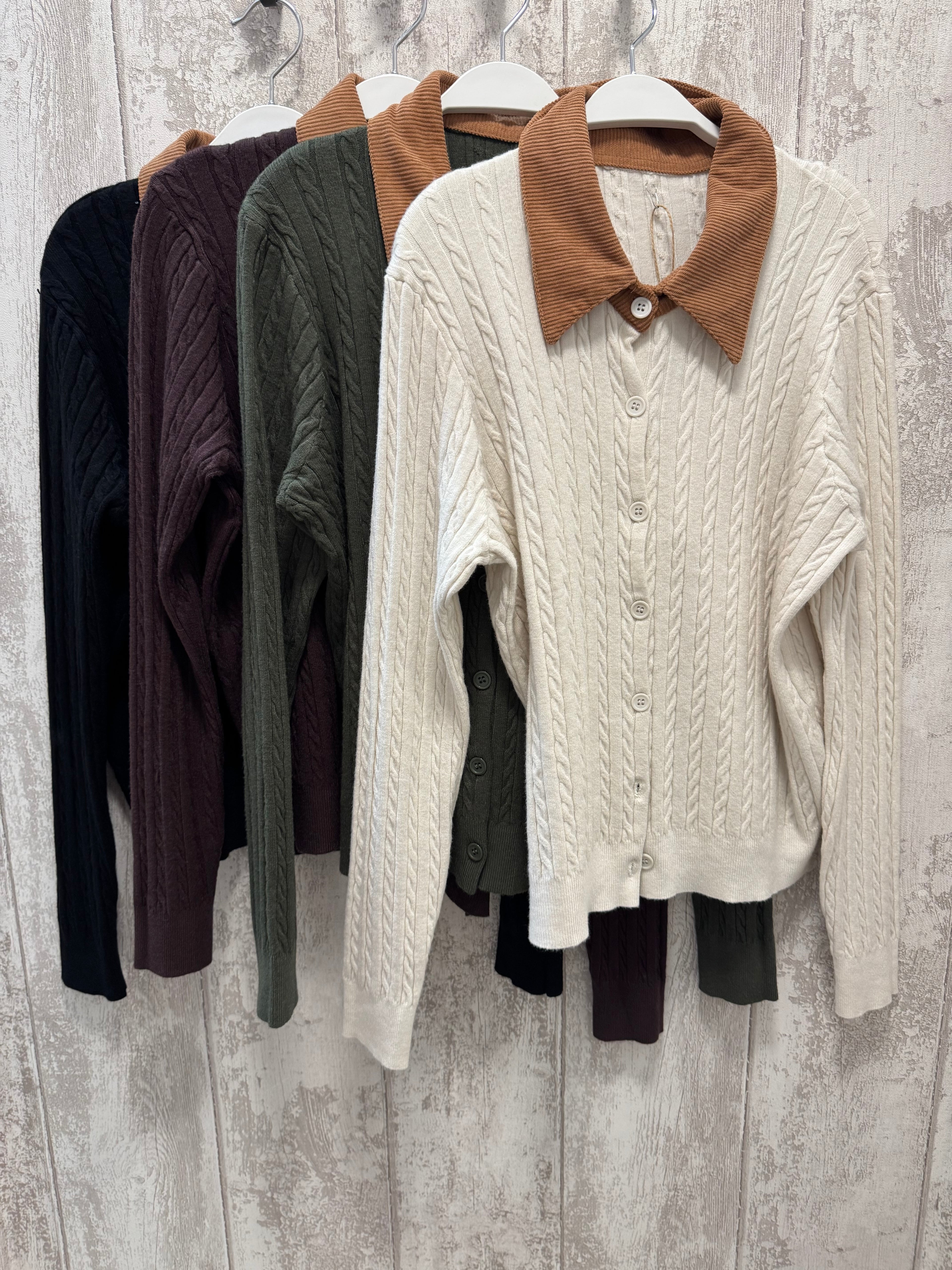 CHAQUETA DE PUNTO CUELLO PANA