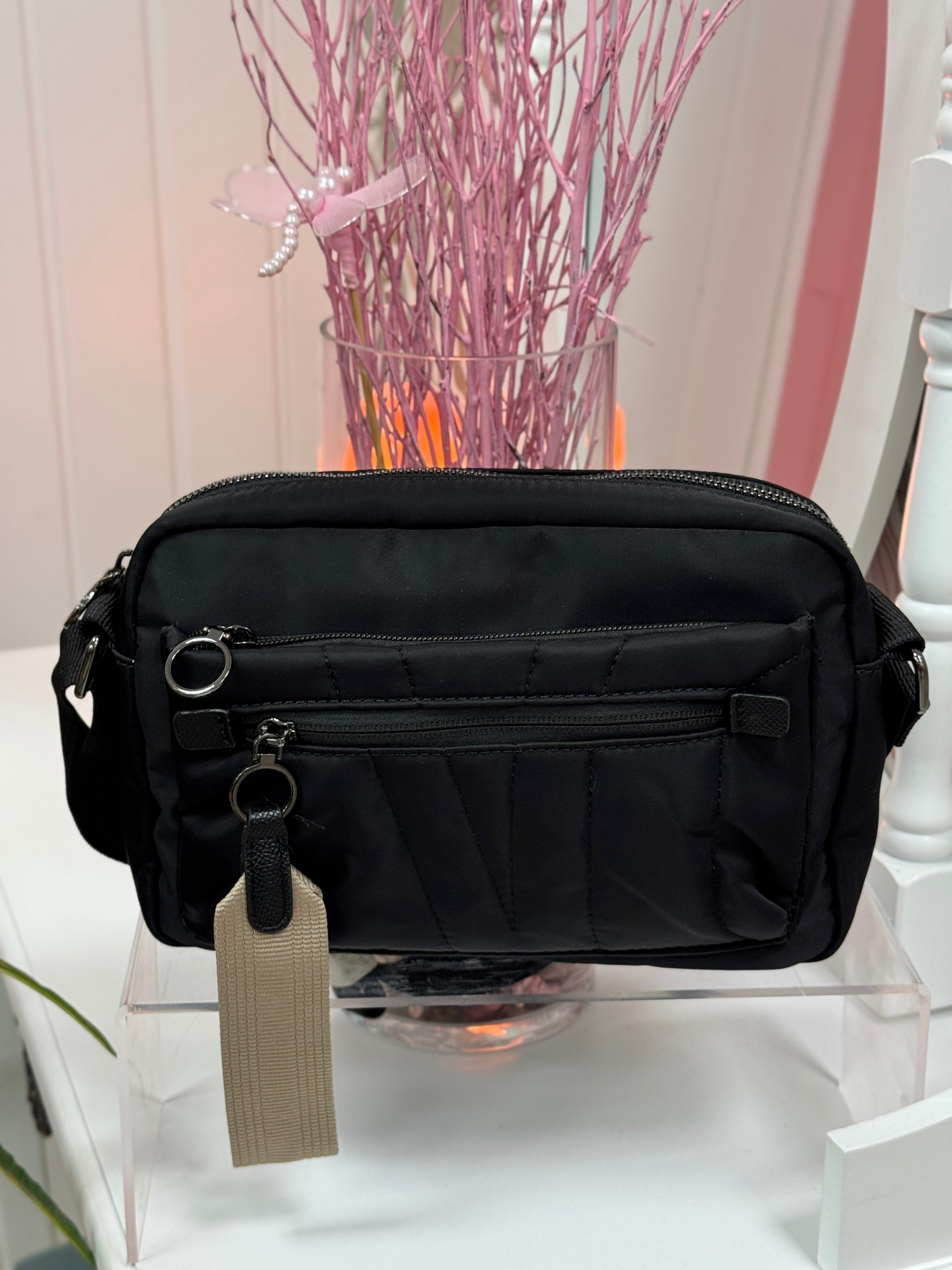 BOLSO NEGRO VARIOS BOLSILLOS