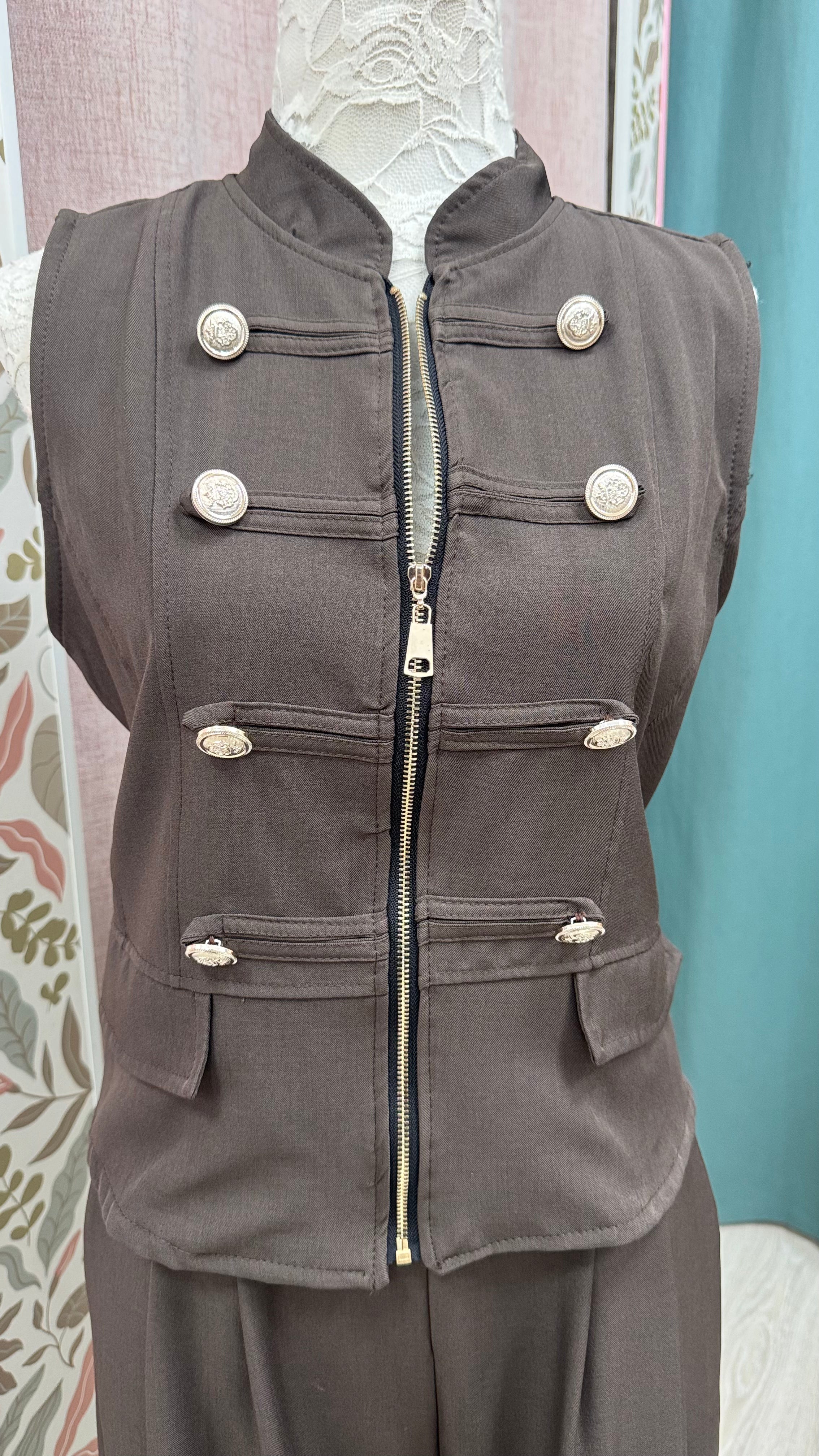 CHALECO TIPO MILITAR