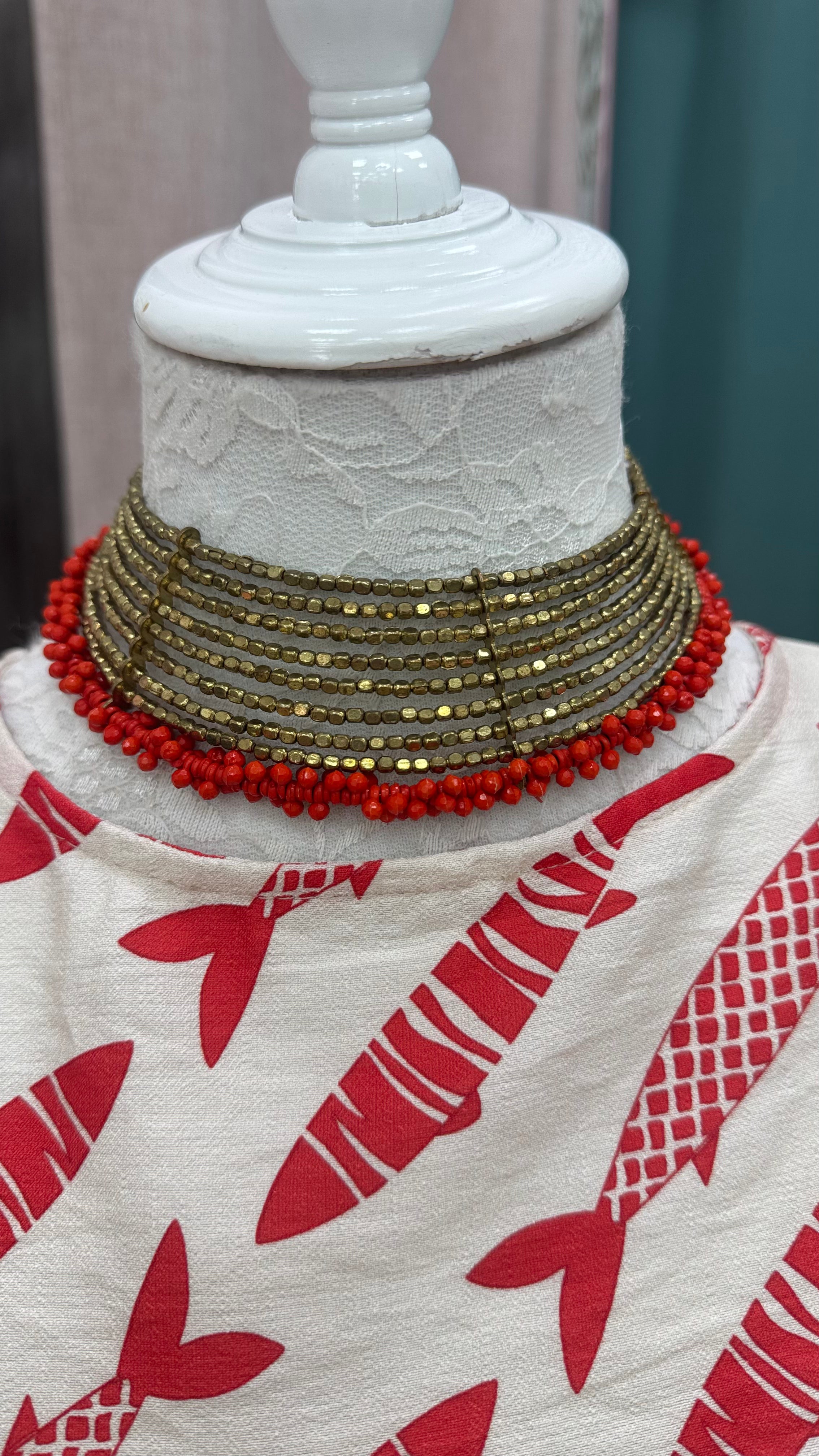 CHOKER DORADO Y CORAL