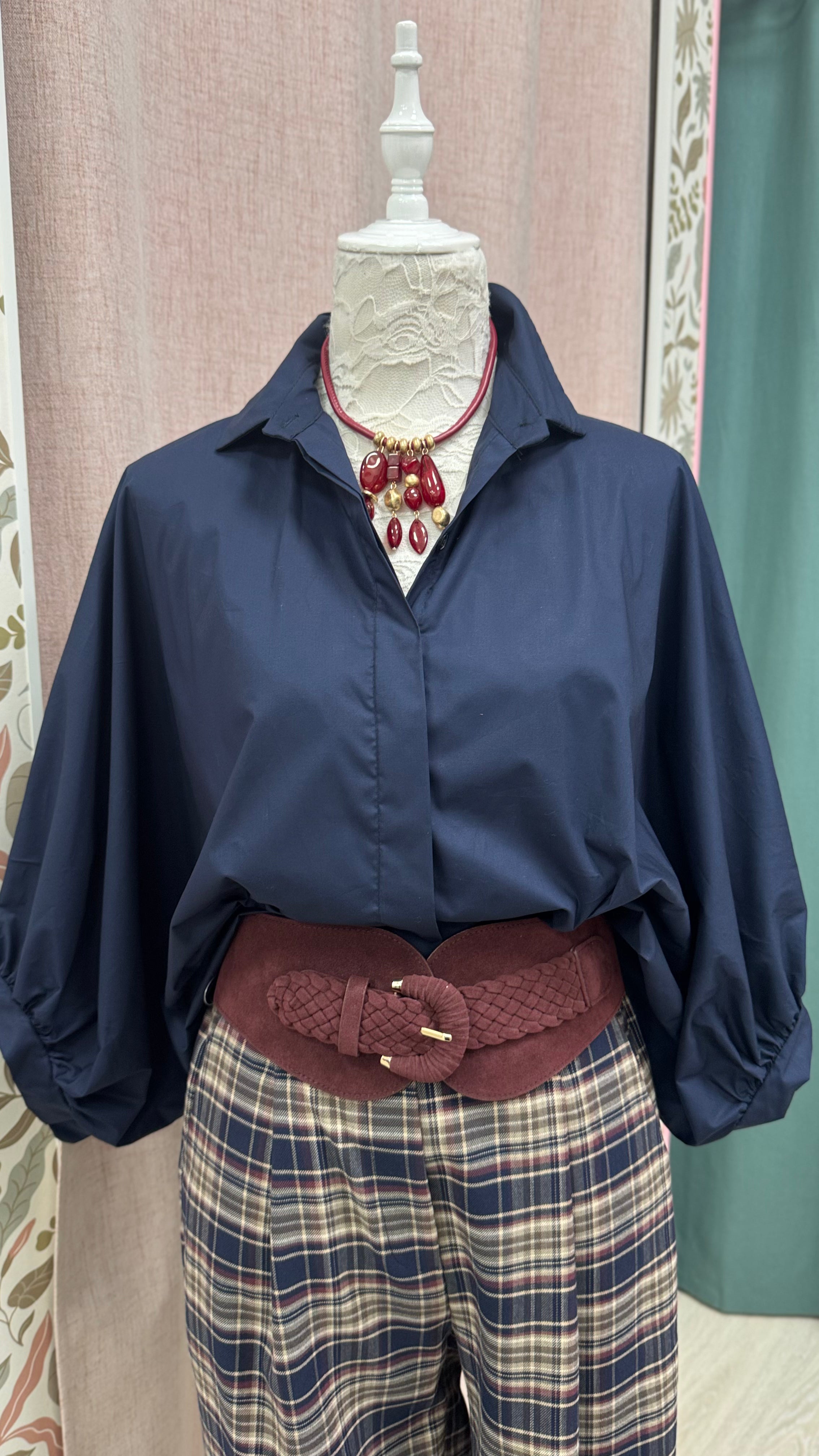 COLLAR ABALORIOS RESINA BURDEOS