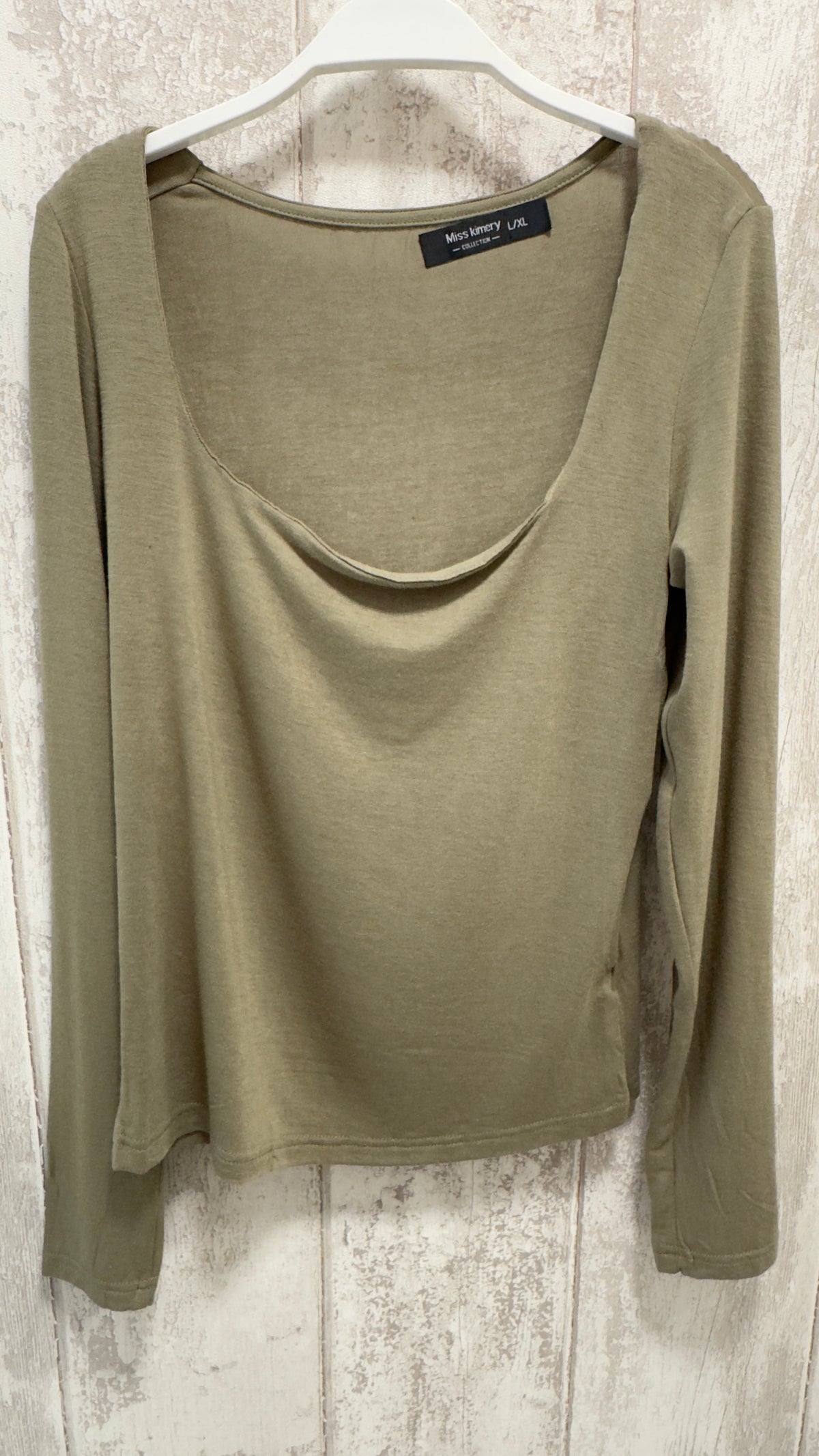 CAMISETA M/L ESCOTE CUADRADO