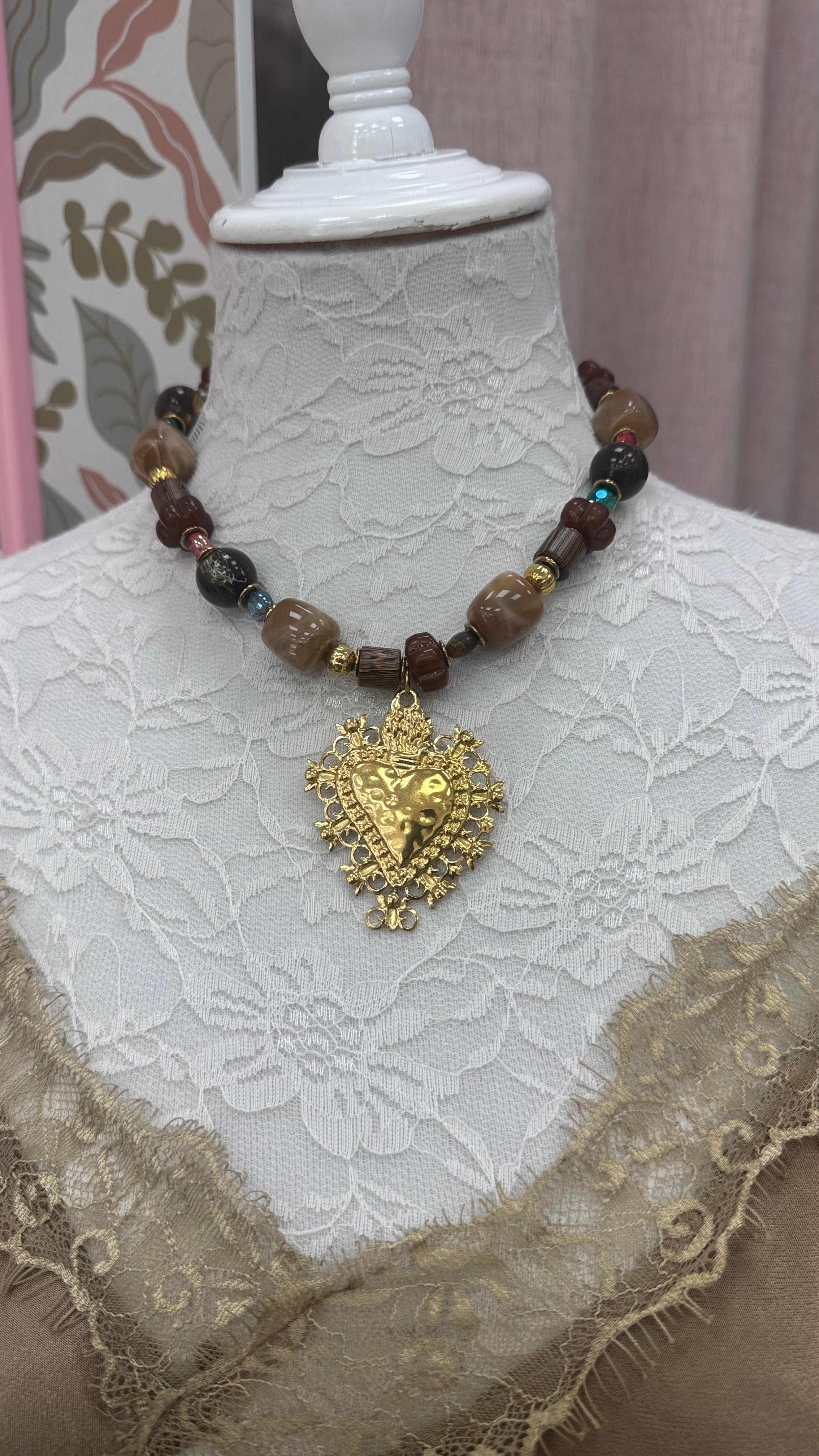 COLLAR BOLAS Y CORAZÓN ACERO