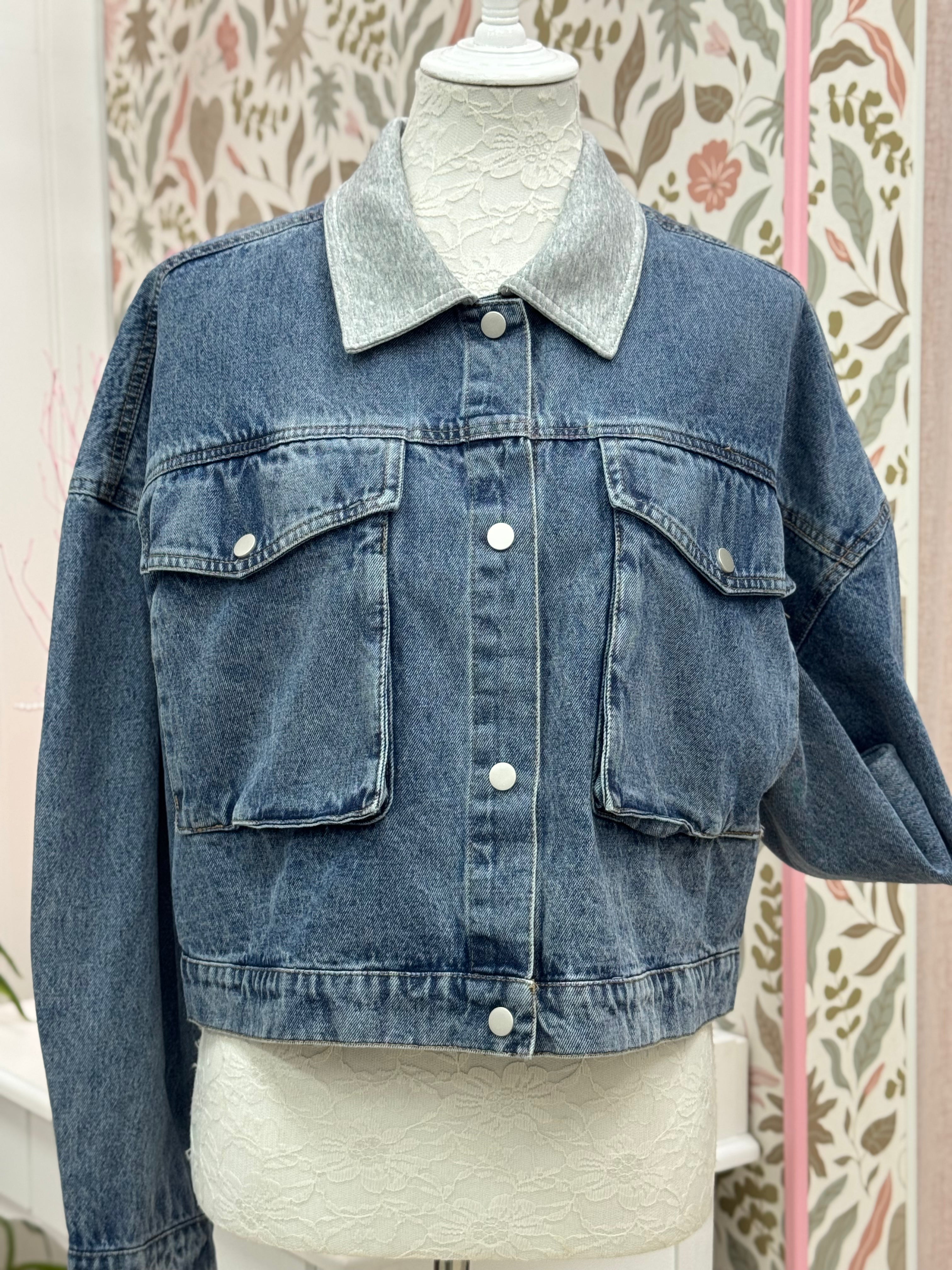 CAZADORA VAQUERA OSCURA CUELLO GRIS